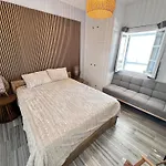 Aeolian Blu 10 *