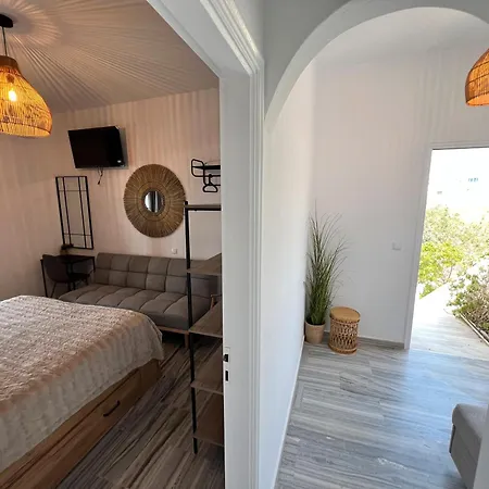 Aeolian Blu 10 * Parikia (Paros)